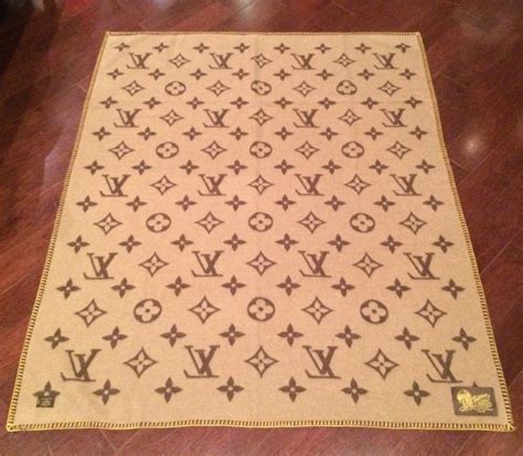 tappeto louis vuitton